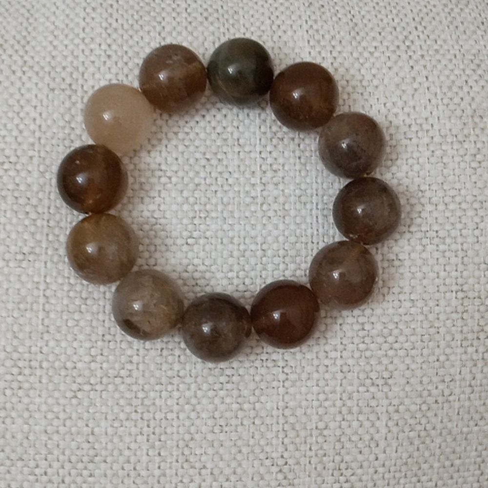 Handmade sunstone bracelet